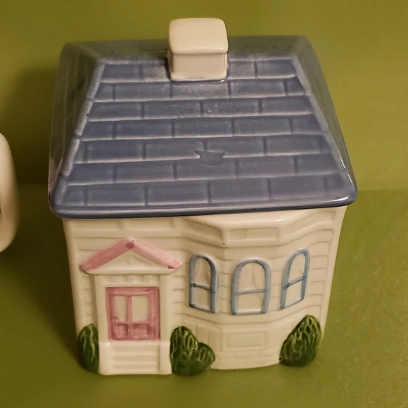 Victorian House Sugar & Creamer Set - Made in Mexico - Picture 3 of 11